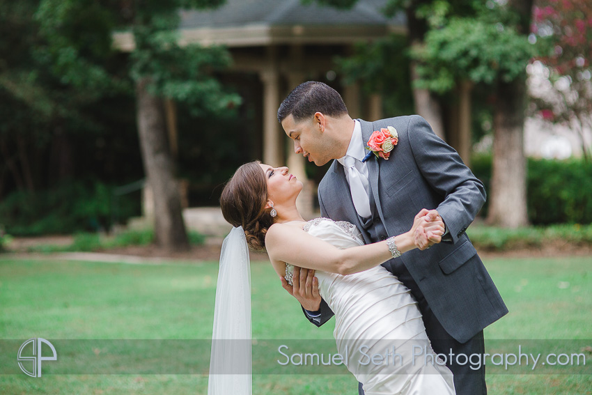 Wedding Photos Outdoor Dip