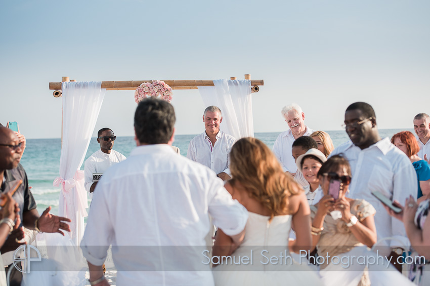 First look on beach wedding photography